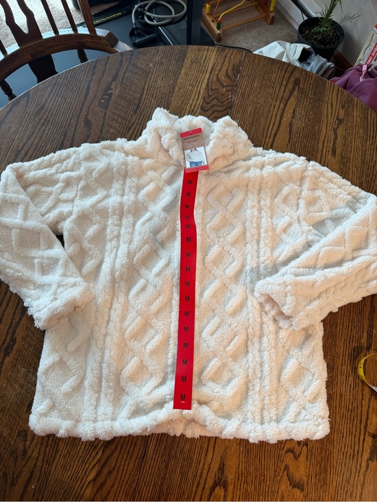 Eddie Bauer Sweaters - NWT Eddie Bauer Cable Fleece Pullover